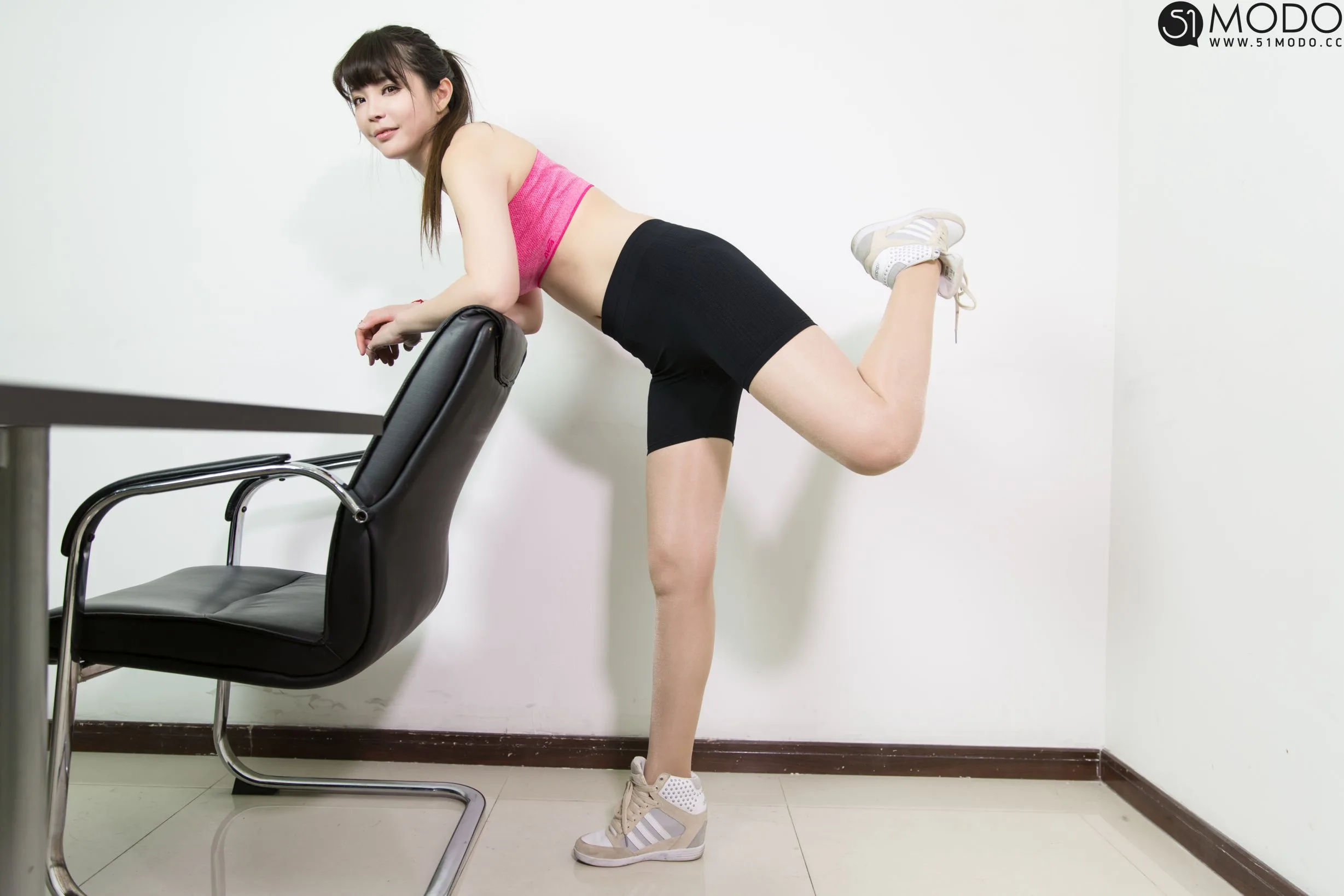 [51MODO] Ấn bản đặc biệt 3: Những người đẹp trong phòng tập thể dục - 10
